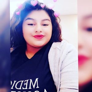 Meet your Posher, Alondra